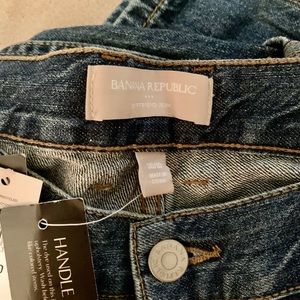 Banana Republic NWT Distressed Boyfriend Jeans s10